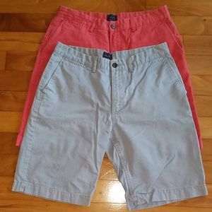 2 pairs Men's Gap Khaki shorts, size 33